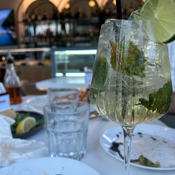 Meet your Posher, jj - Picture 1 of 1